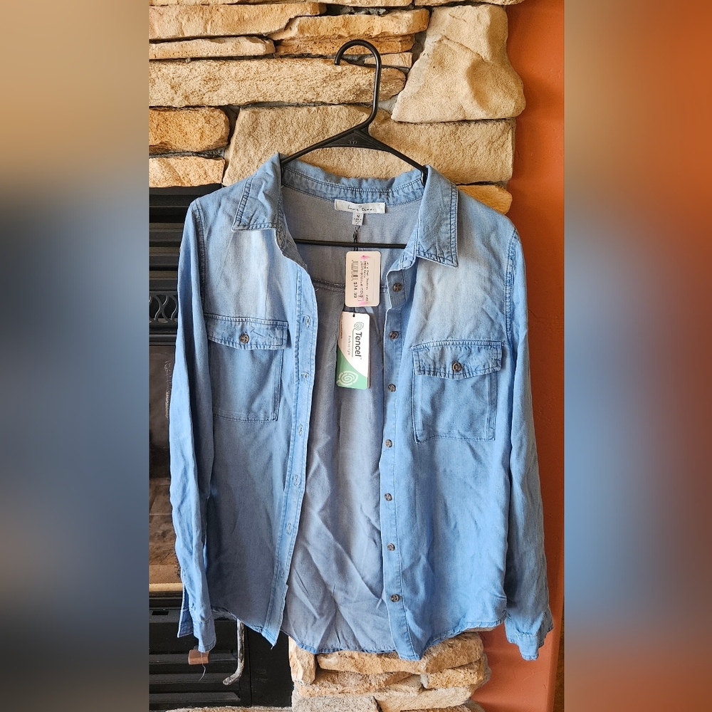 Long sleeve, tencel denim shirt